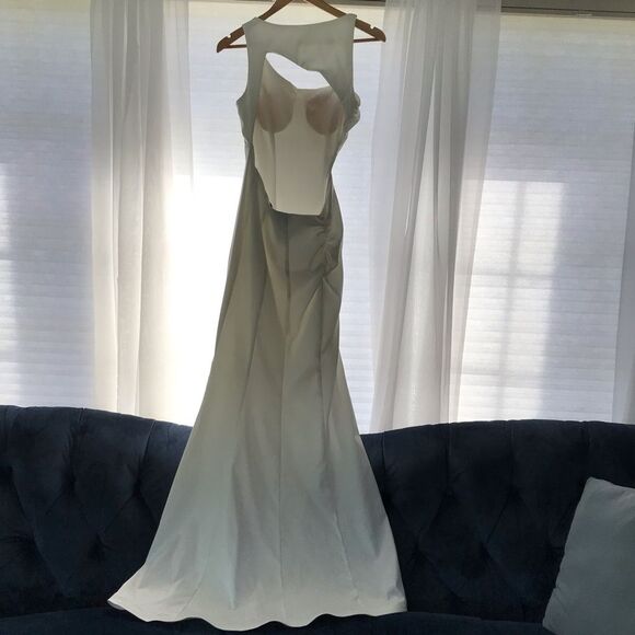 Faviana Candlelight Matte Satin Open Back Formal Dress Bridal Minimalist Size 4 - Picture 7 of 16